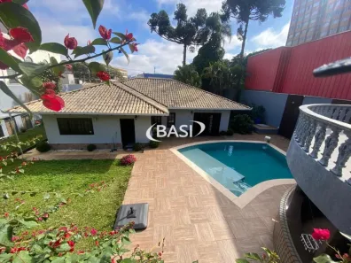 Casa com 5 Quartos à venda, 600m² no Parolin, Curitiba