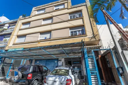 Kitnet com 1 Quarto à venda, 32m² no Floresta, Porto Alegre