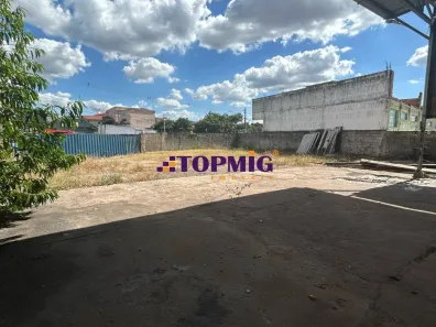 Lote/Terreno à venda, 980m² no Tropical, Contagem