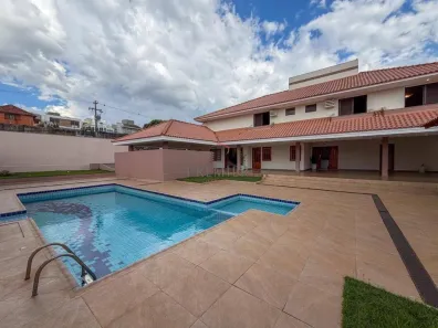 Imóvel Comercial com 4 Quartos para alugar, 480m² no Dom Ático, Londrina