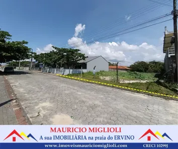 Lote/Terreno à venda, 490m² no Praia do Ervino, São Francisco do Sul