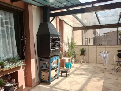 Apartamento com 2 Quartos à venda, 77m² no Medianeira, Porto Alegre