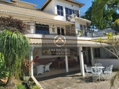 Casa de Condomínio com 4 Quartos à venda, 550m² no Badu, Niterói