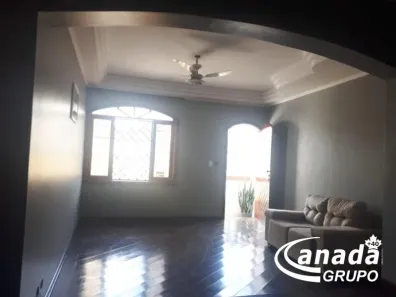 Casa com 4 Quartos à venda, 210m² no Jardim Roberto, Osasco