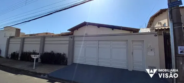 Casa com 3 Quartos à venda, 245m² no Jardim São Bento, Uberaba