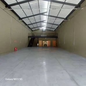 Galpão/Depósito/Armazém para alugar, 300m² no Jardim IV Centenário, Guarulhos
