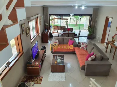 Casa de Condomínio com 3 Quartos à venda, 270m² no Condominio Residencial Real Ville, Pindamonhangaba