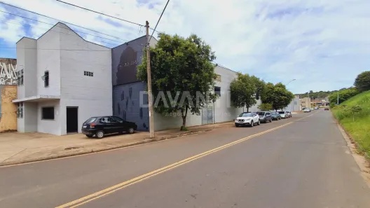 Galpão/Depósito/Armazém para alugar, 675m² no Vila Faustina II, Valinhos