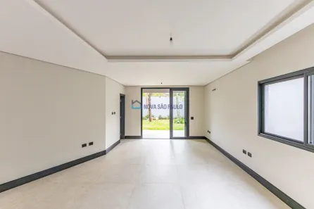 Casa de Condomínio com 4 Quartos à venda, 215m² no Jardim Prudência, São Paulo
