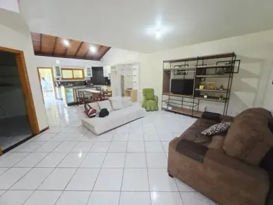 Casa com 3 Quartos à venda, 170m² no Balneário, Florianópolis
