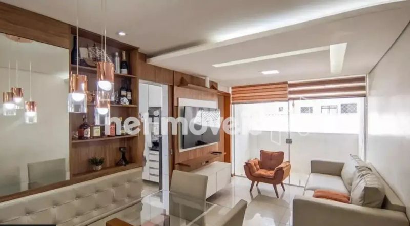 Apartamento com 3 quartos — Sagrada Família, Belo Horizonte