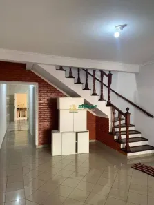 Sobrado com 3 Quartos à venda, 290m² no Jardim Munhoz, Guarulhos