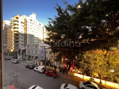 Apartamento com 3 Quartos à venda, 90m² no Centro, Florianópolis