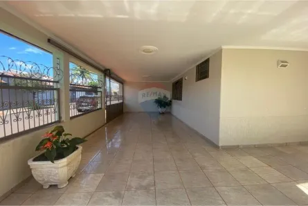 Casa com 3 Quartos à venda, 248m² no Centro, São Joaquim da Barra