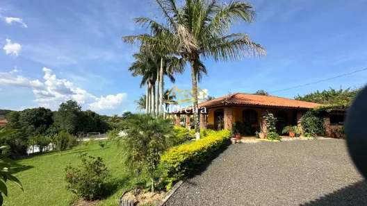 Fazenda/Sítio com 3 Quartos à venda, 2023m² no , Mairinque