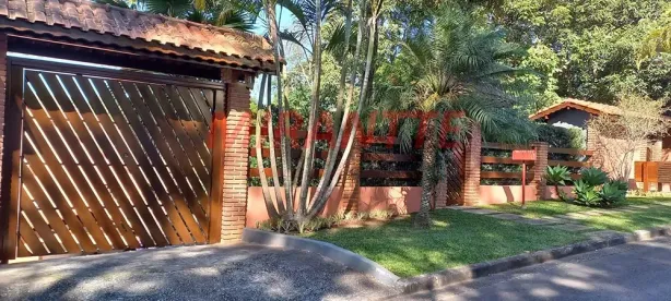 Sobrado com 4 Quartos à venda, 428m² no Caraguatá, Mairiporã
