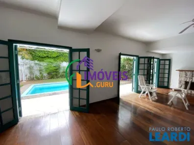 Casa com 3 Quartos à venda, 318m² no Fazenda Morumbi, São Paulo