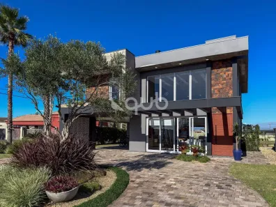 Sobrado com 4 Quartos à venda, 266m² no XANGRI-LÁ, Xangri-lá