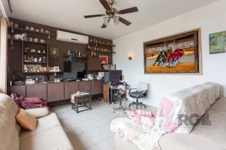 Casa com 4 Quartos à venda, 245m² no Cavalhada, Porto Alegre