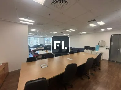 Sala Comercial para alugar, 202m² no Jardim das Acácias, São Paulo