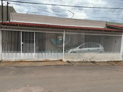 Casa com 3 Quartos à venda, 135m² no Ceilândia Sul, Brasília