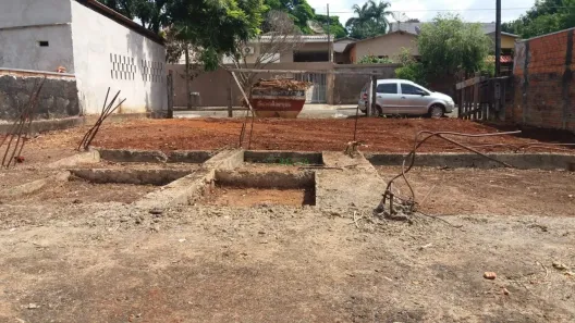 Lote/Terreno à venda, 284m² no Jardim Tókio, Londrina