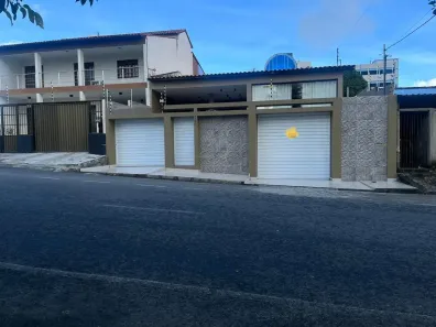 Sobrado com 3 Quartos à venda, 250m² no Jardim Tavares, Campina Grande