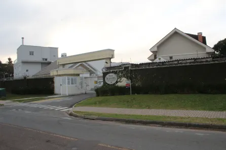 Casa de Condomínio com 4 Quartos à venda, 354m² no Butiatuvinha, Curitiba
