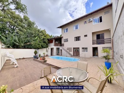 Casa com 4 Quartos à venda, 330m² no Água Verde, Blumenau
