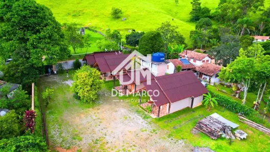 com 4 Quartos à venda, 144m² no Centro, Santo Antônio do Pinhal