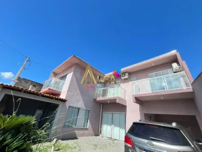 Sobrado com 4 Quartos à venda, 160m² no Armação, Penha