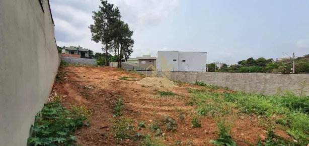Lote/Terreno à venda, 680m² no Jardim do Lago, Atibaia