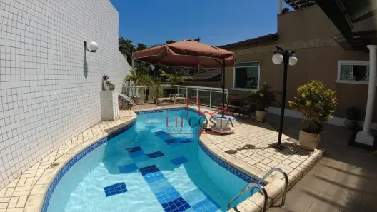 Casa de Condomínio com 6 Quartos à venda, 385m² no Maria Paula, Niterói