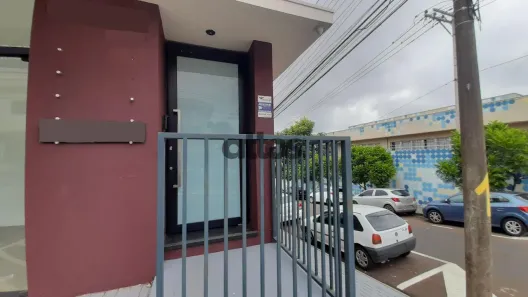 Sala Comercial para alugar, 28m² no Jardim São Carlos, São Carlos