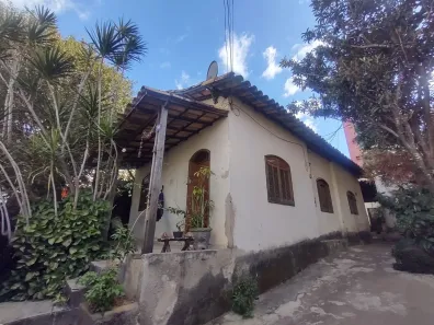 Casa com 2 Quartos à venda, 197m² no Padre Eustáquio, Belo Horizonte