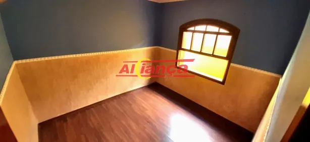 Sobrado com 3 Quartos para alugar, 180m² no Jardim Bom Clima, Guarulhos