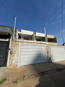 Sobrado com 3 Quartos à venda, 180m² no Jardim Atlântico, Goiânia