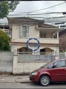 Sobrado com 2 Quartos para alugar, 235m² no Gonzaga, Santos