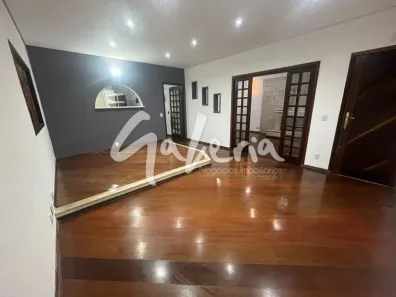 Casa com 3 Quartos para venda ou aluguel, 240m² no Osvaldo Cruz, São Caetano do Sul