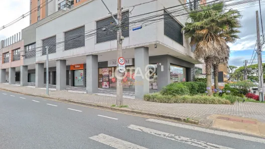 Sala Comercial para alugar, 380m² no Bacacheri, Curitiba