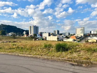 Lote/Terreno à venda, 353m² no São Luiz, Caxias do Sul
