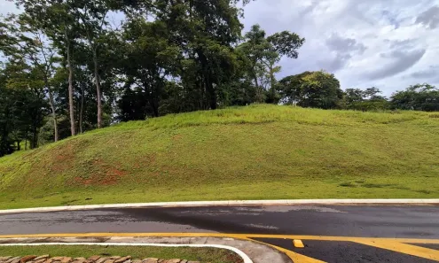 Lote/Terreno com 1 Quarto à venda, 4255m² no Residencial Aldeia do Vale, Goiânia