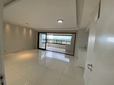Apartamento com 3 Quartos para alugar, 117m² no Park Lozandes, Goiânia