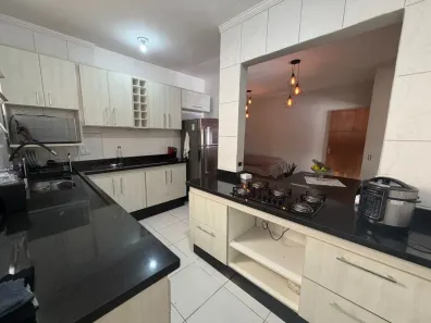 Casa com 2 Quartos à venda, 60m² no Loteamento Vila Romana, Jacareí