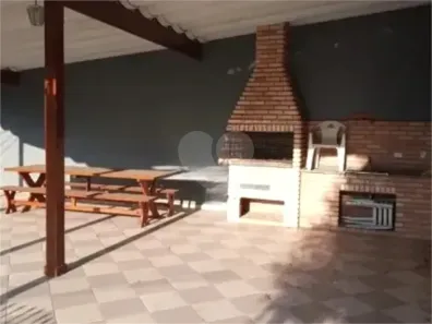 Sobrado com 4 Quartos para alugar, 314m² no Jardim Líbano, São Paulo