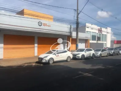 Galpão/Depósito/Armazém para alugar, 1200m² no Daniel Fonseca, Uberlândia