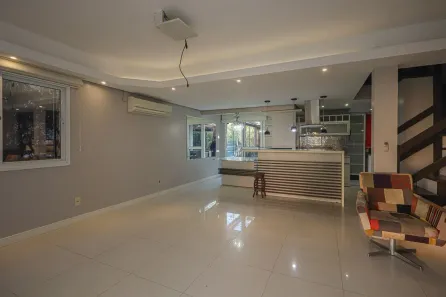 Casa de Condomínio com 3 Quartos à venda, 216m² no Mário Quintana, Porto Alegre