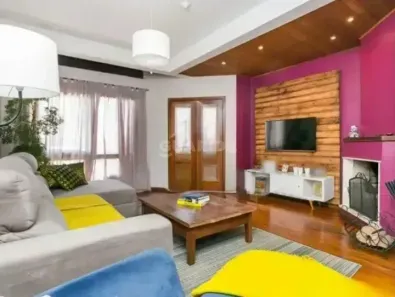 Casa com 3 Quartos para alugar, 183m² no Espírito Santo, Porto Alegre