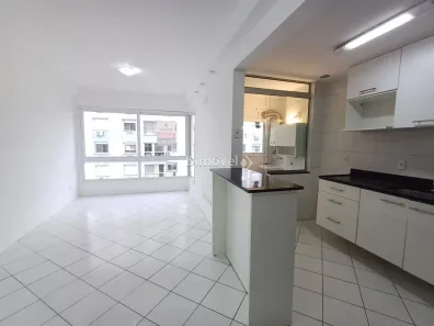 Apartamento com 3 Quartos para alugar, 73m² no Cavalhada, Porto Alegre