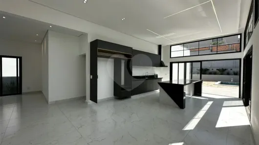 Casa de Condomínio com 3 Quartos para venda ou aluguel, 180m² no Ondas, Piracicaba